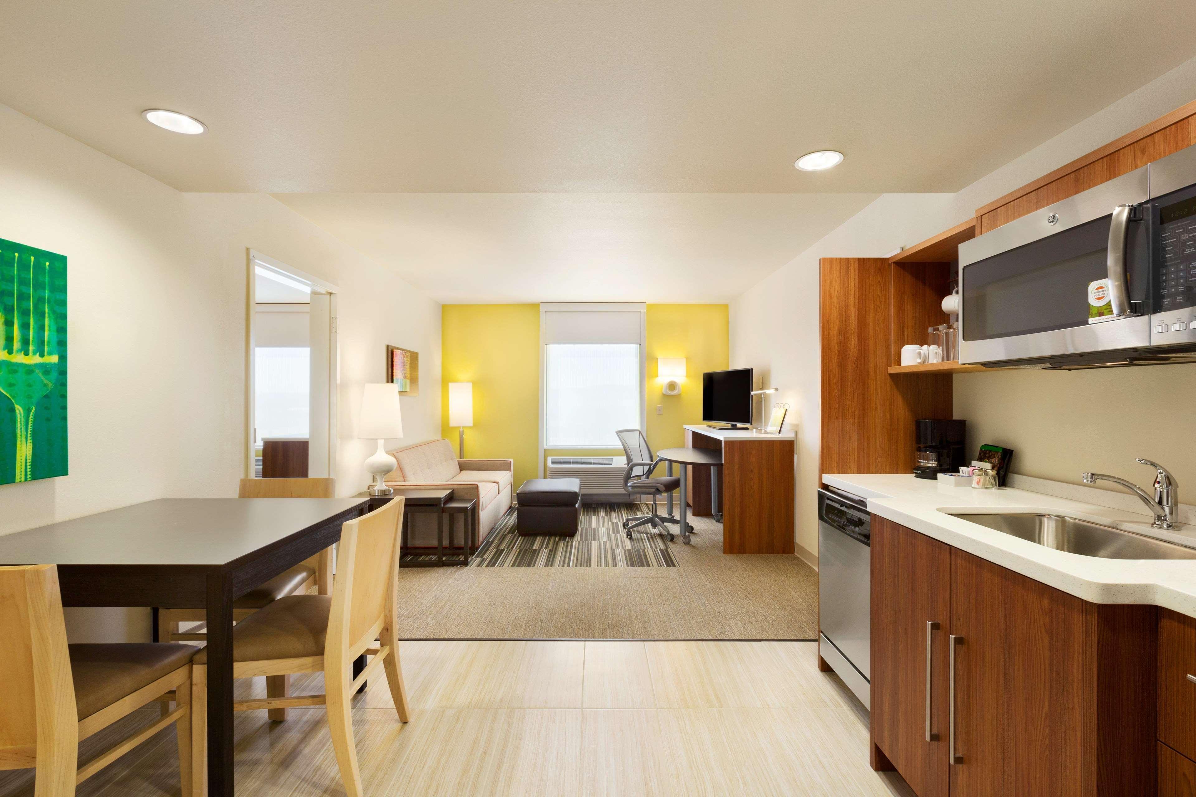 Home2 Suites By Hilton Farmington/Bloomfield Exteriör bild