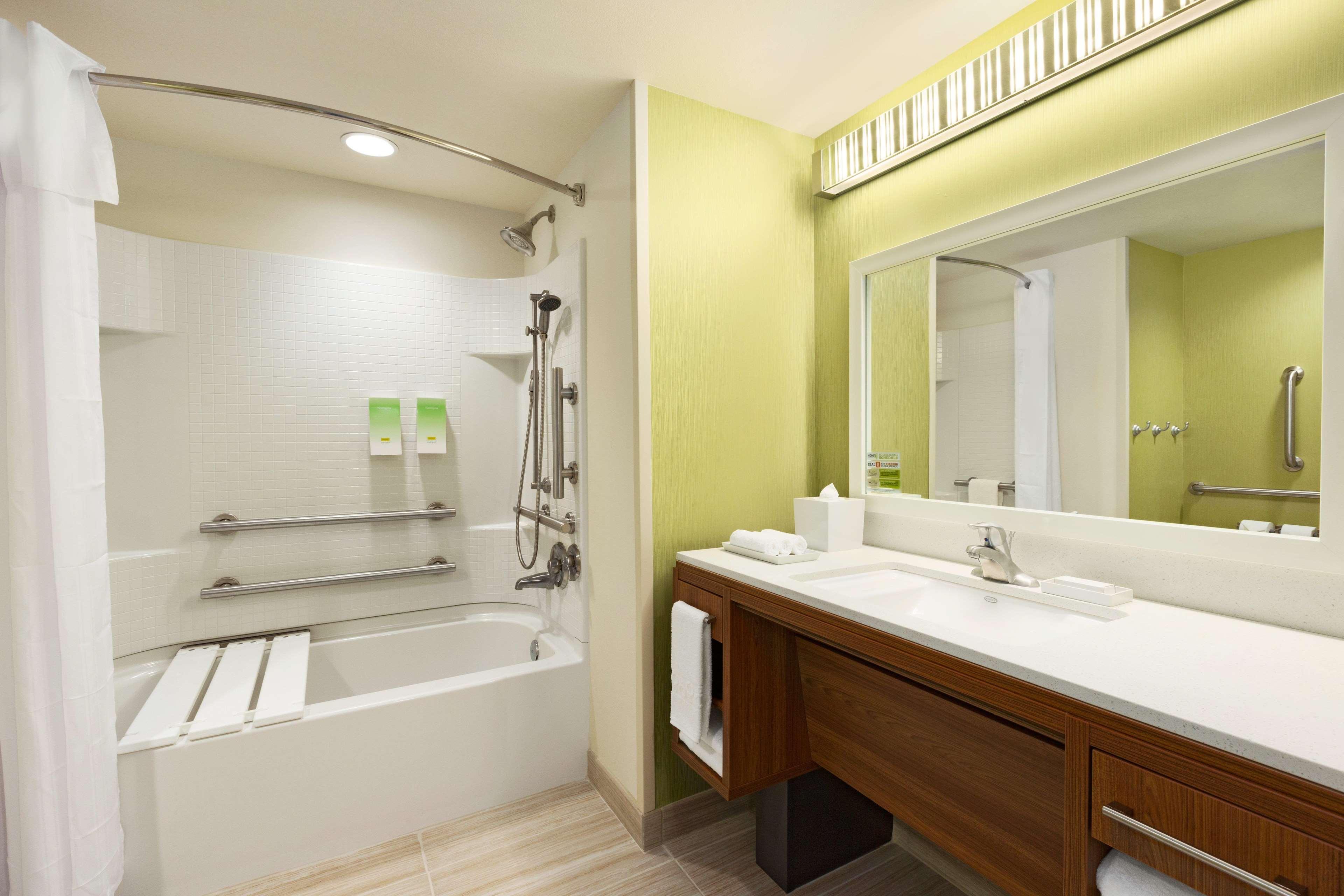 Home2 Suites By Hilton Farmington/Bloomfield Exteriör bild
